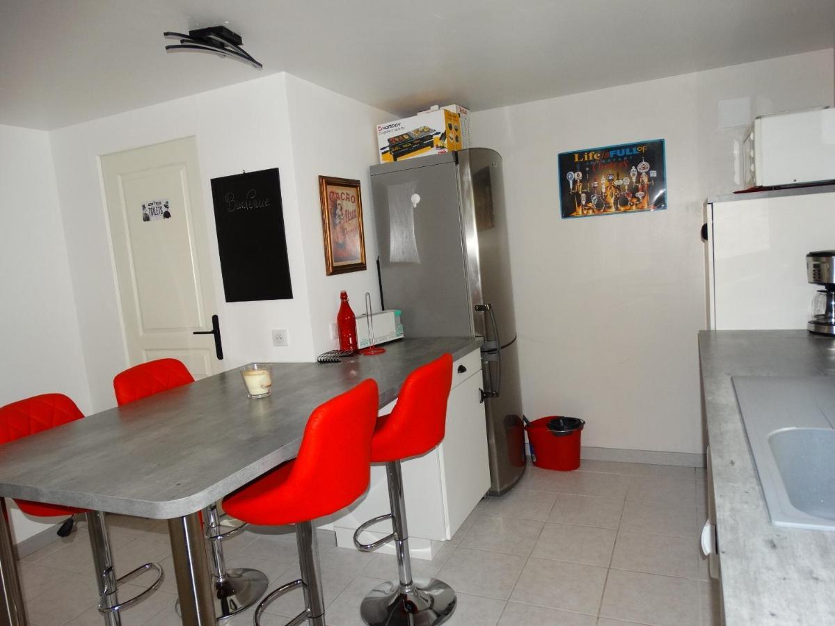 Appartement Au Calme Proche D'Un Petit Bois Dans Quimper Luaran gambar